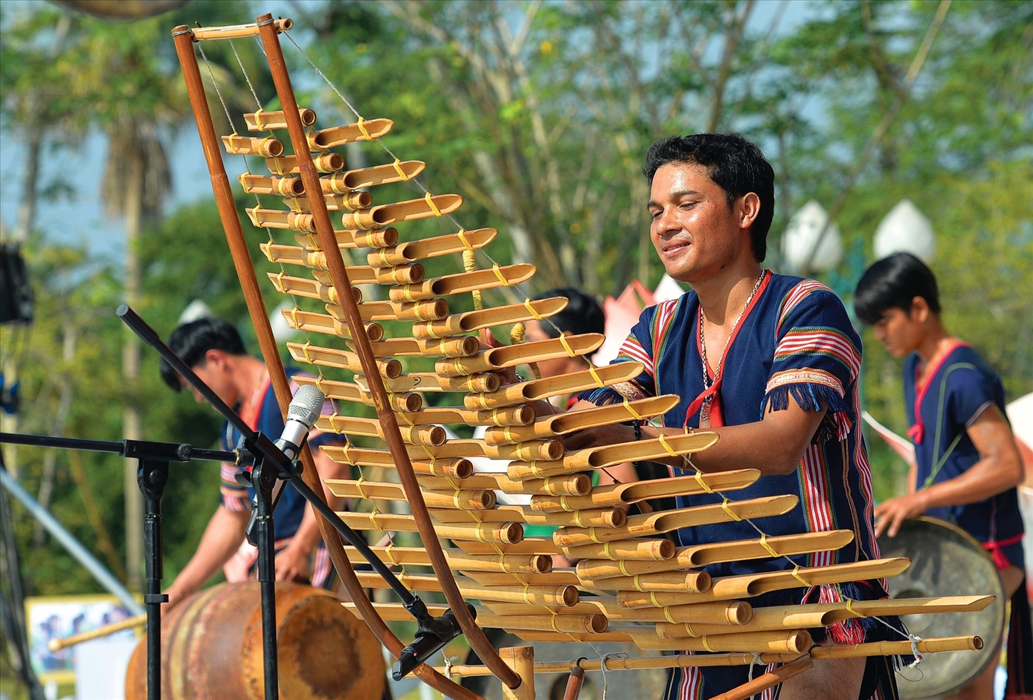 Vietnamese folk music: Preserving a thousand years of tradition through melody and soul