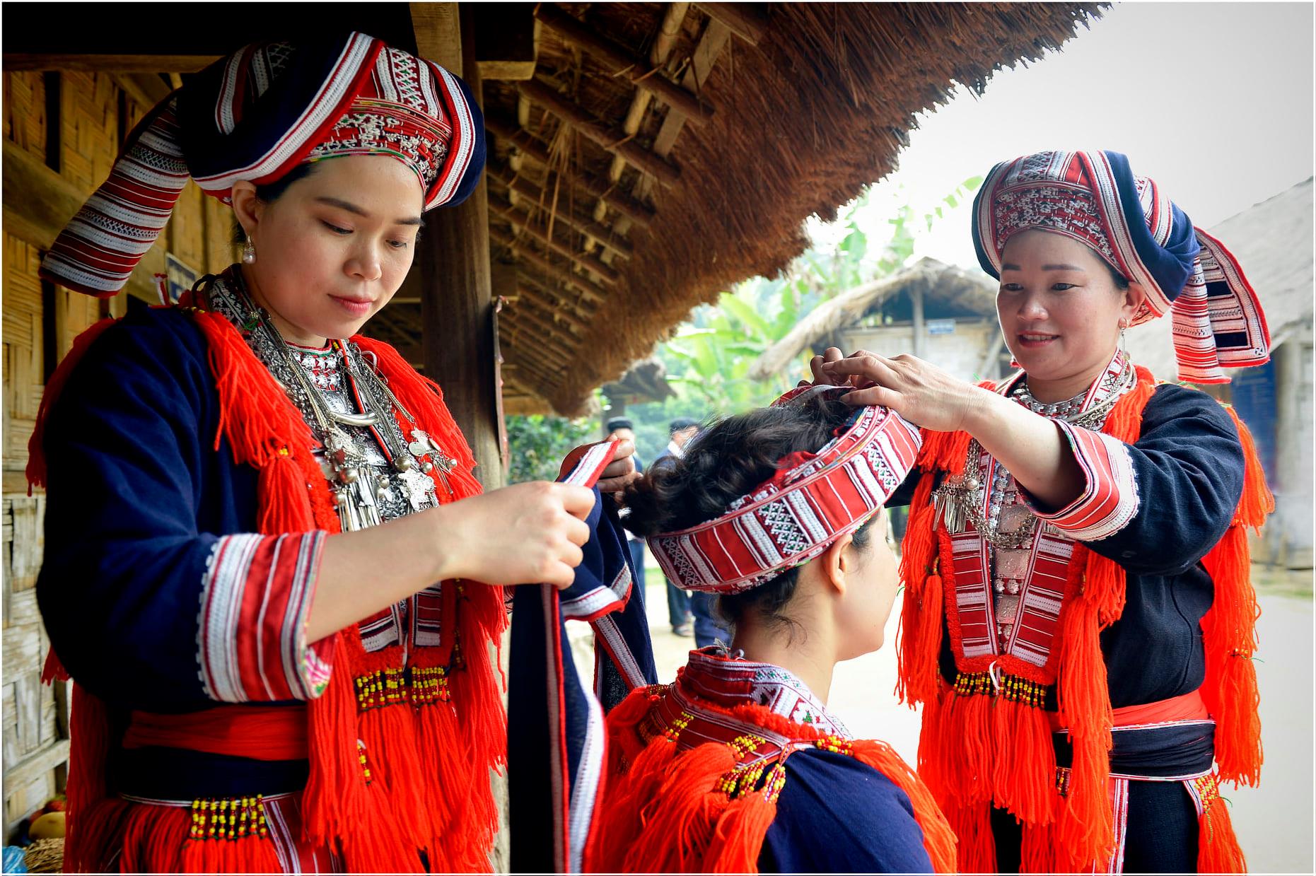 Vietnamese traditional clothing: A deep dive into cultural elegance