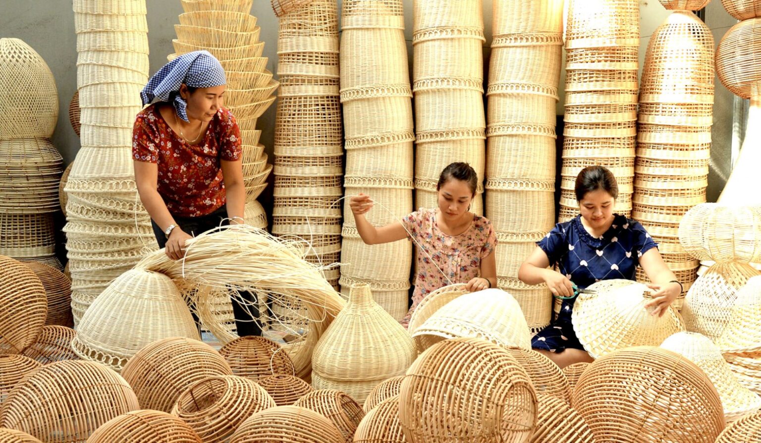 Vietnam traditional handicrafts – Timeless artistry illuminating the world
