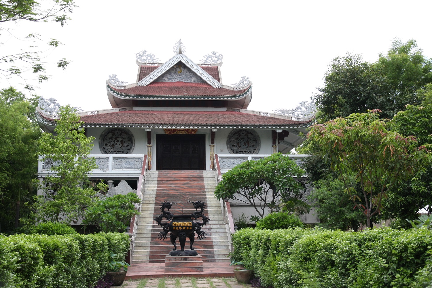 Vietnamese pagodas: A spiritual journey through Vietnam’s most sacred pagodas